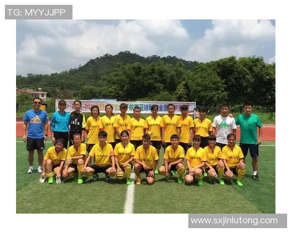 南京足球队与广州足球队耐力较量赛后分析与总结